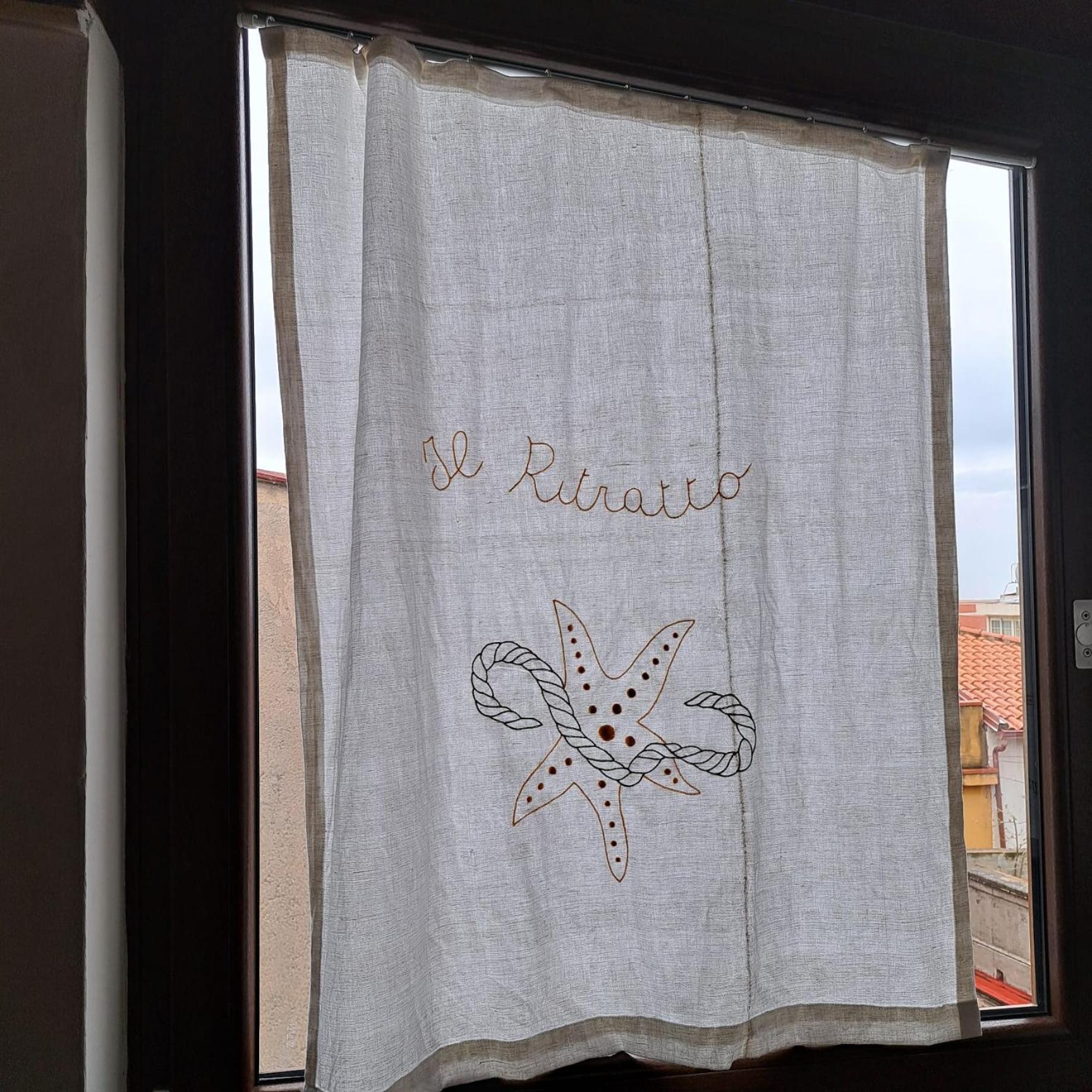 Il Ritratto Casa Vacanza 쉴라 외부 사진
